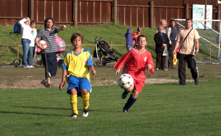 31.8.2011-starší žáci/Jiskra Aš-Chodov/N.Role 2:3 002